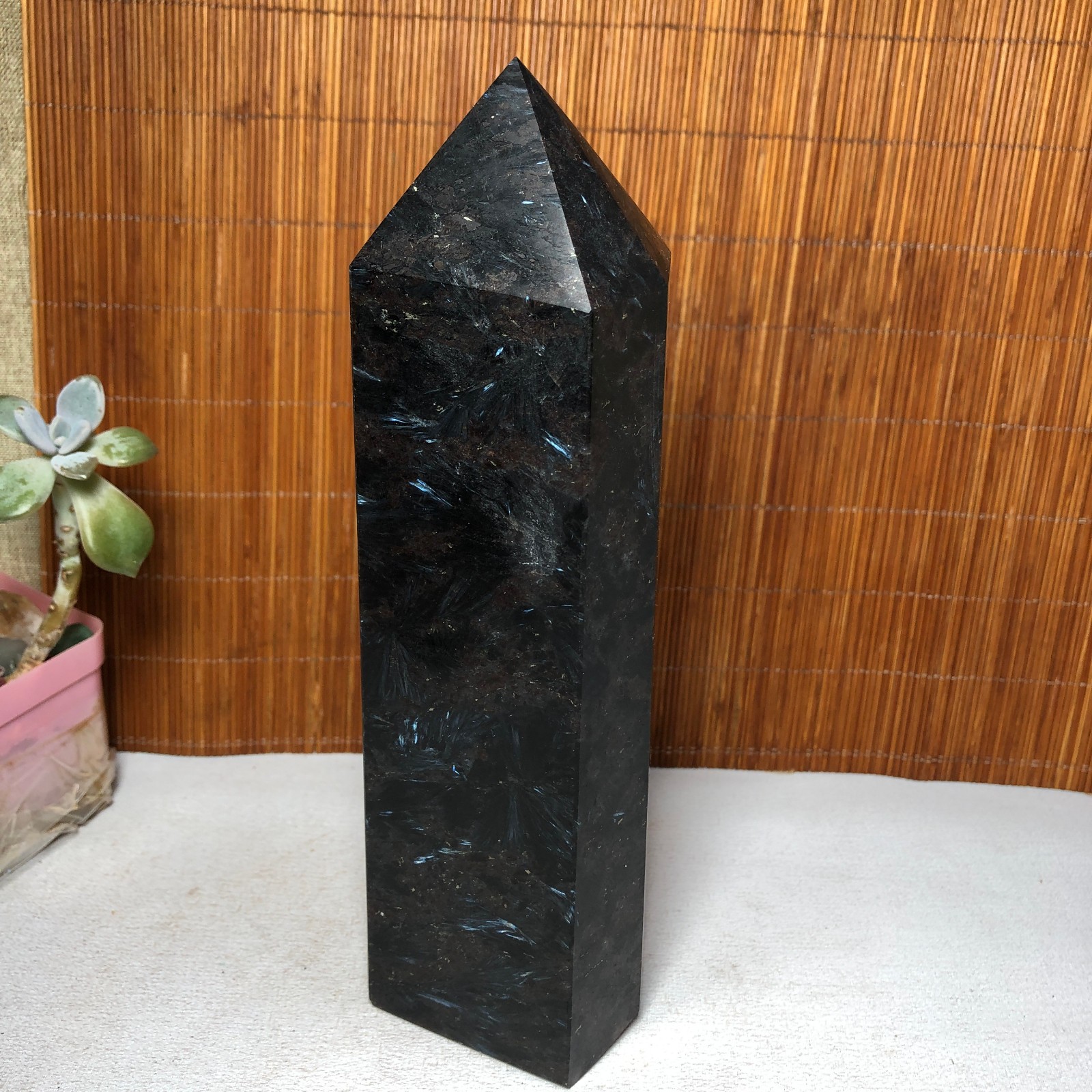 1.13kg Natural Fireworks Stone Crystal Wand Point Healing free standing A2282
