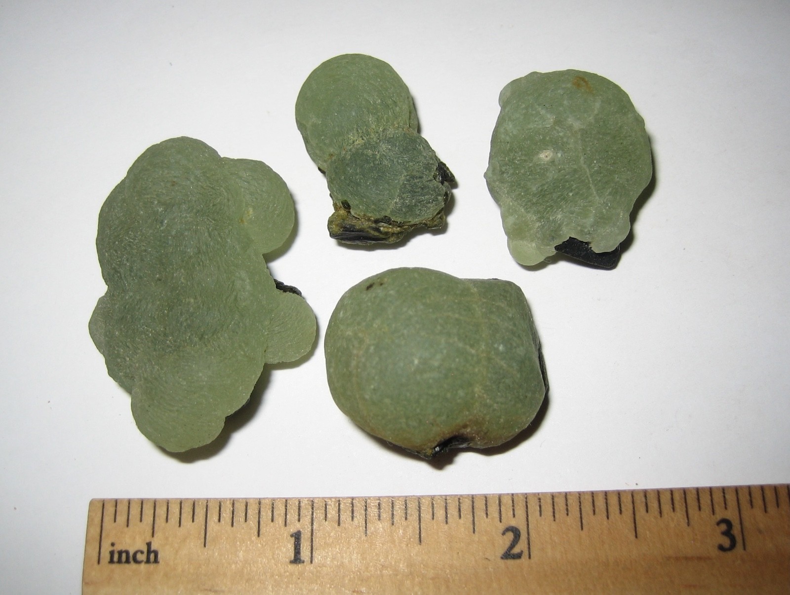 4 NATURAL 1″- 1.5″ PREHNITE & EPIDOTE CRYSTAL MINERAL CLUSTERS MALI 71.9grams *1