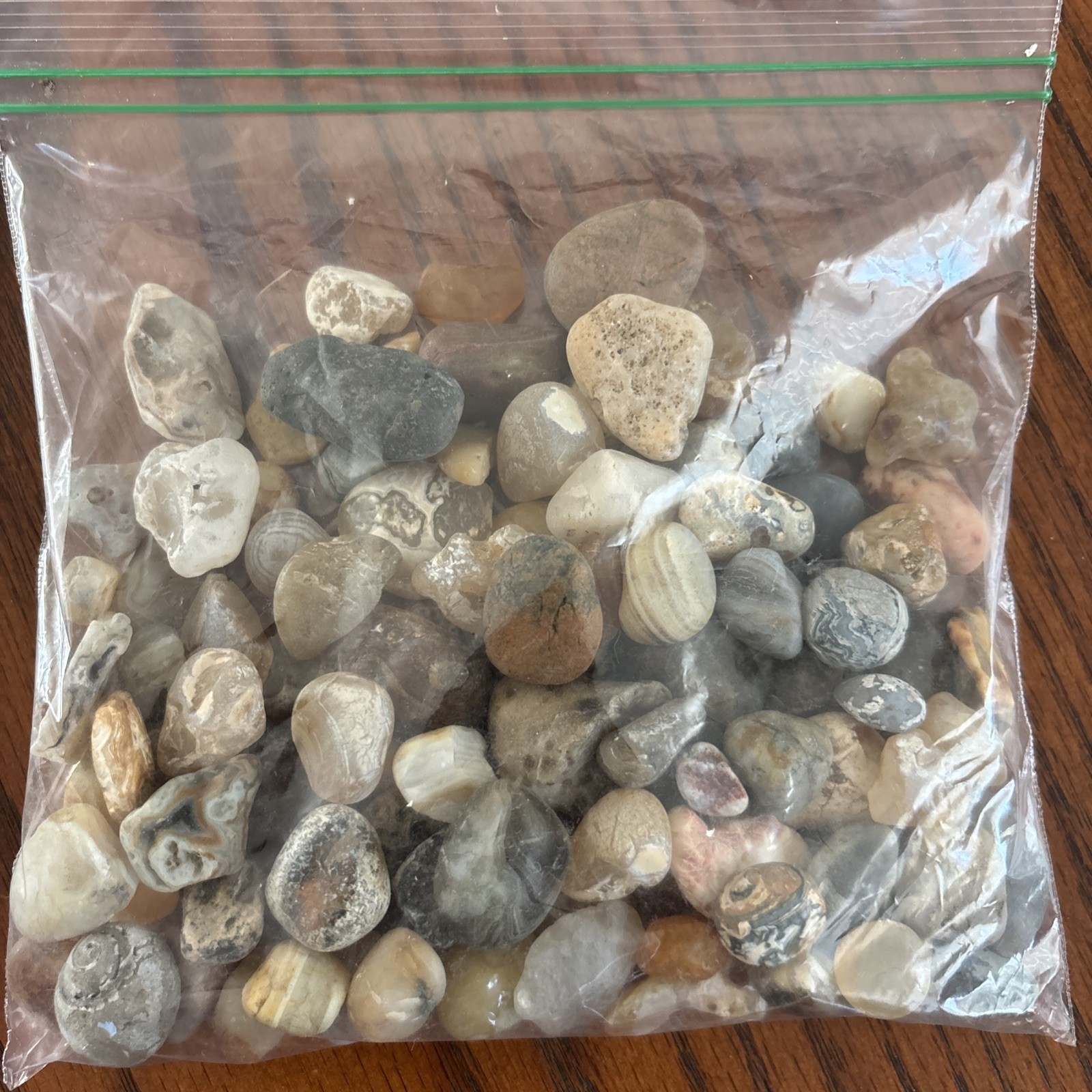 Lot of 1 pound Prair Agates Wyoming- South Dakota Banding Not Polished