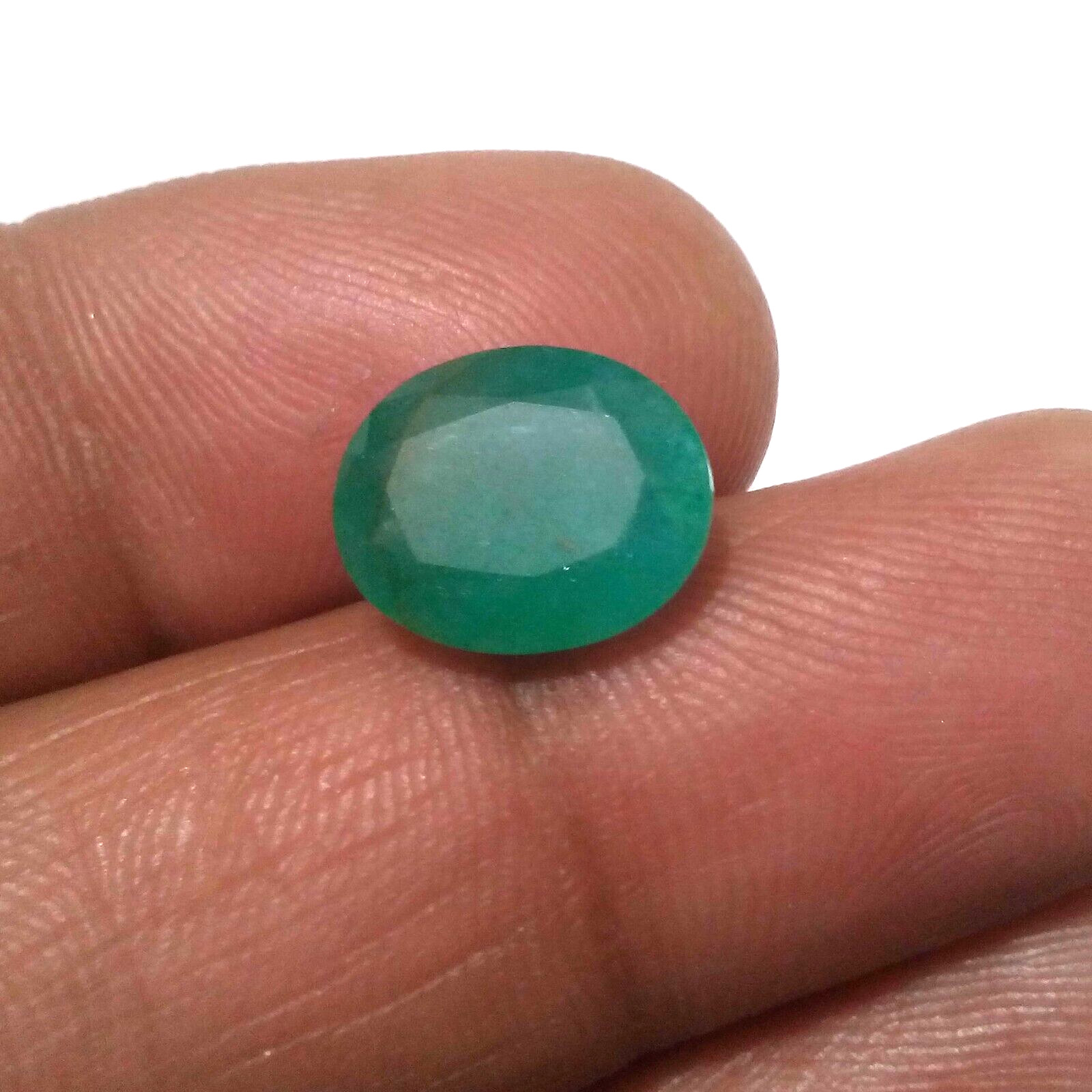 Natural Glowing Zambian Emerald Oval Shape 5.55 Crt Green Faceted Loose Gemstone