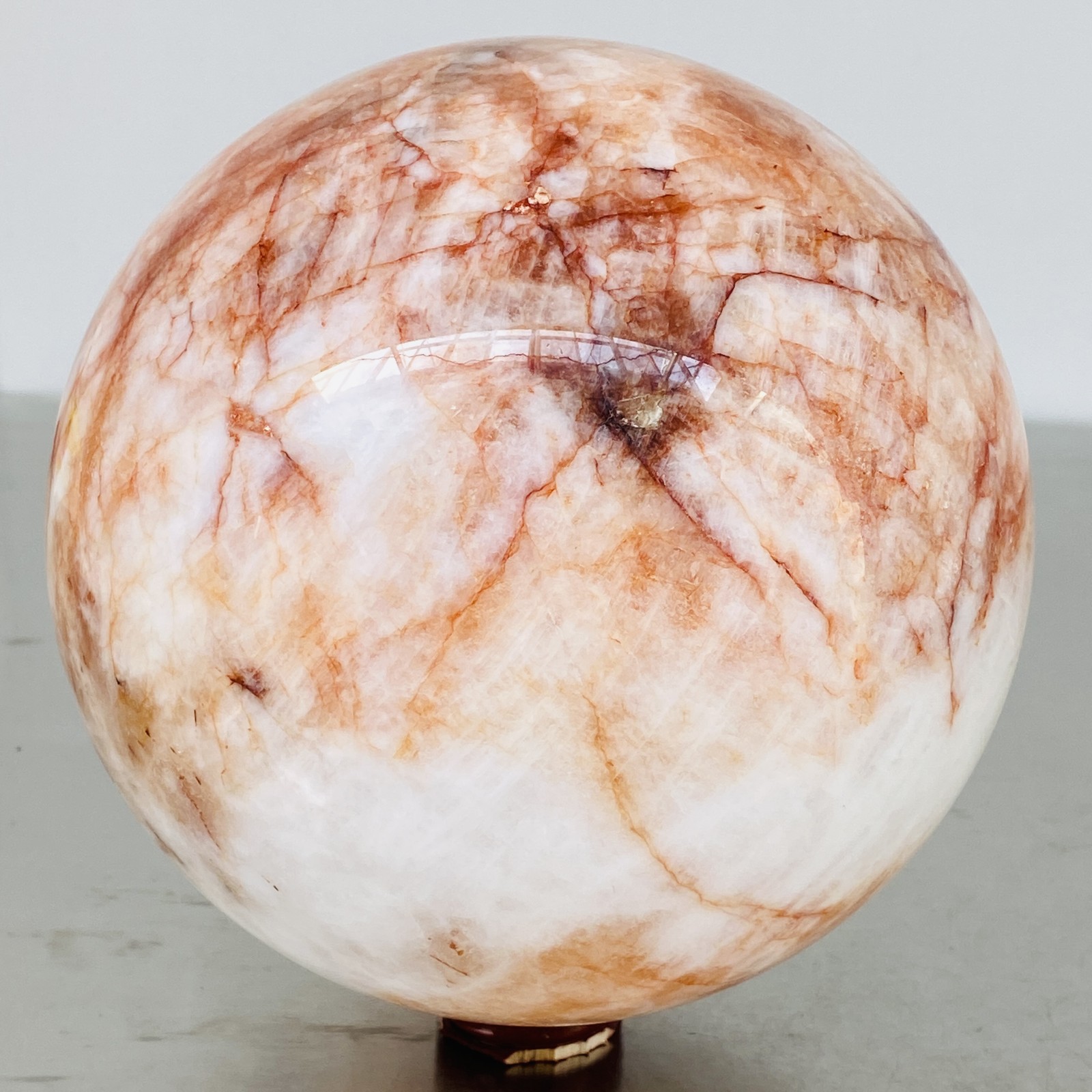 Natural Red Glue Flower Quartz Sphere Crystal Ball Healing 5640G