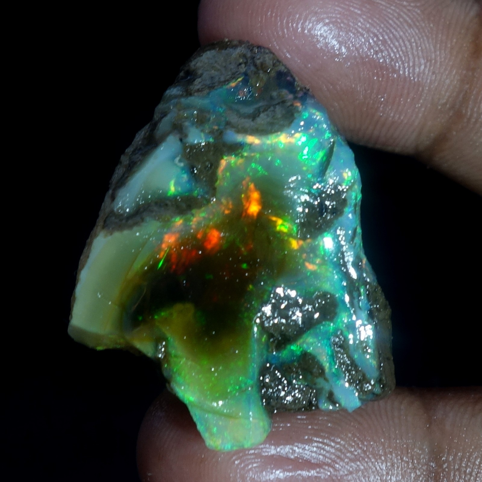 AA+ Ethiopian Oli Opal Rough Entreated Welo Opal Multi Fire Color Flash 68.00Cts