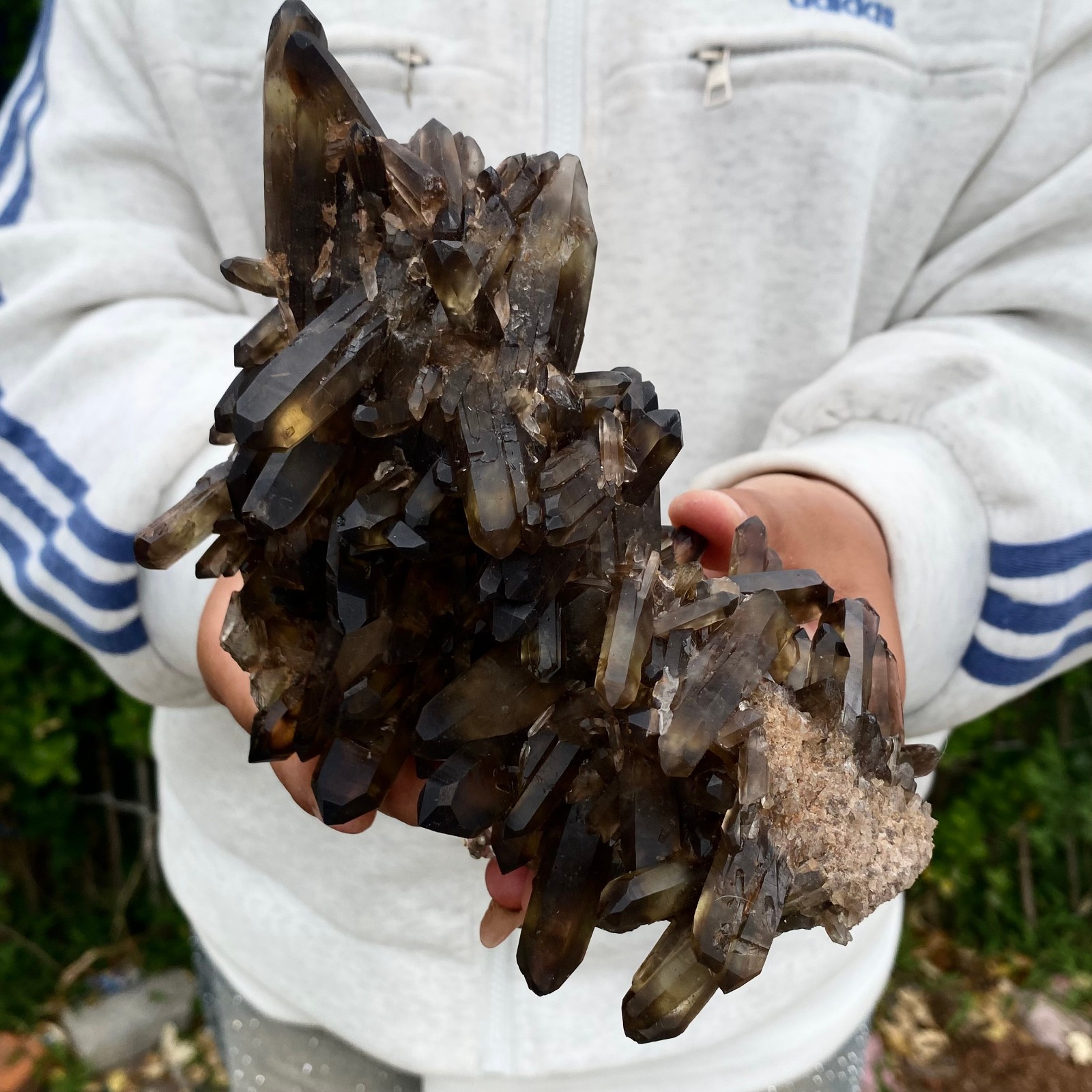 2.33LBNatural Black Smoke Color Quartz Cluster Crystal Specimens Mineral Healing