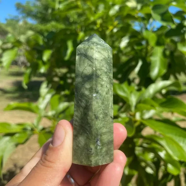 Natural Nephrite Jade Tower Healing Crystal Wand Obelisk Home Decor Reiki Stone
