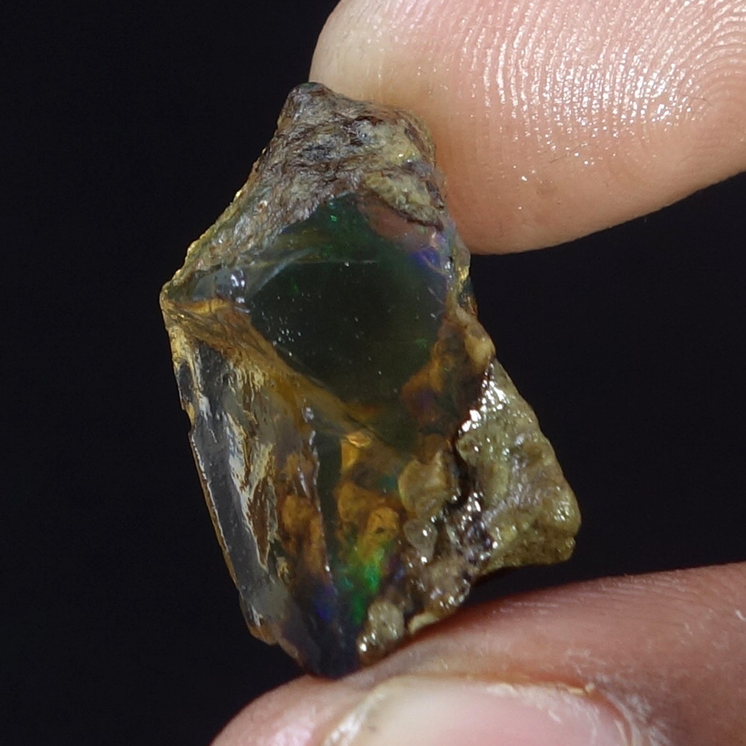 16.00 Cts Black Opal 100% Natural Welo Fire Ethiopian Oil Opal Rough Gemstone
