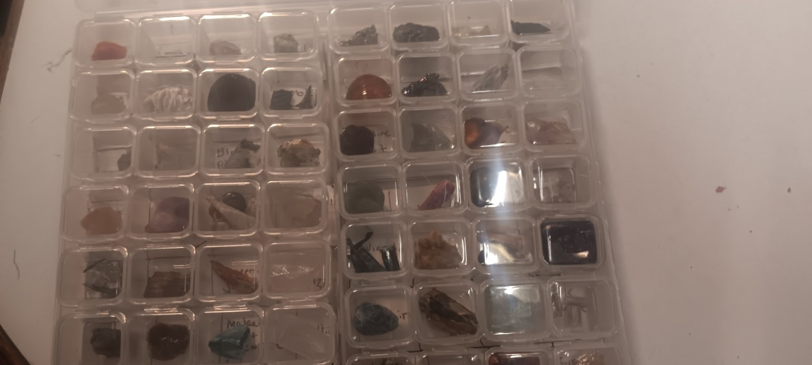 crystal rock Gemstone mineral Lot Collection With 56 Grid Organizer