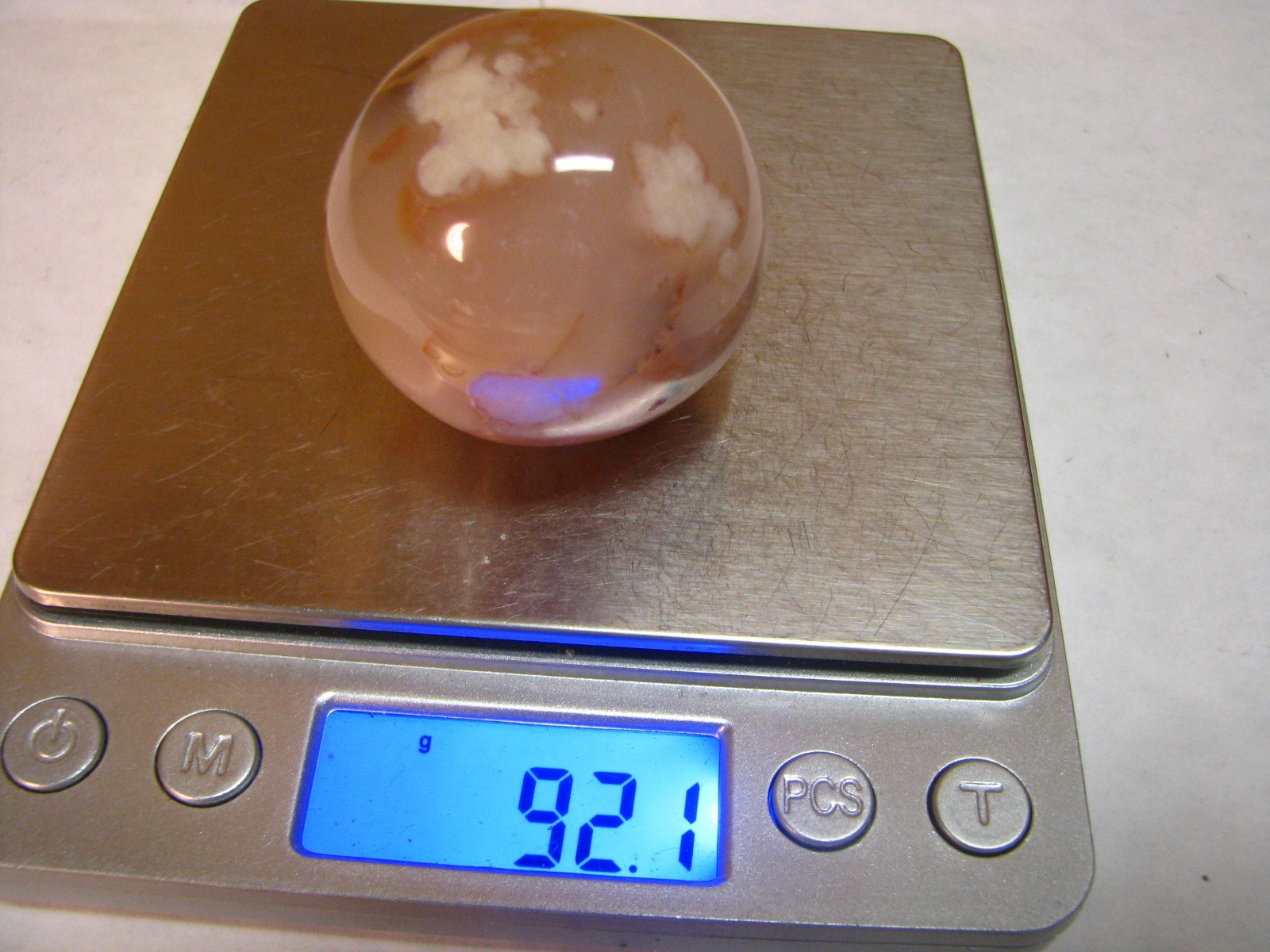 92g 1.5inch SAKURA AGATE WOOD STAND MADAGASCAR FLUORESCENT CHERRY BLOSSOM #016