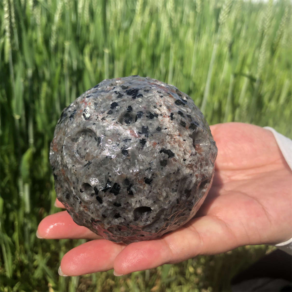 660g Natural Yooperlite Moon Quartz Crystal Sphere Reiki Crystal Ball Decor Gift