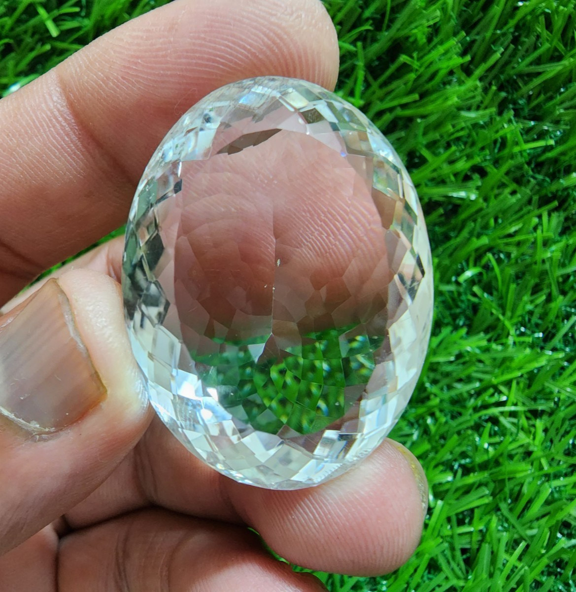 Loose faceted gemstone in huge transparent white quartz, 100…