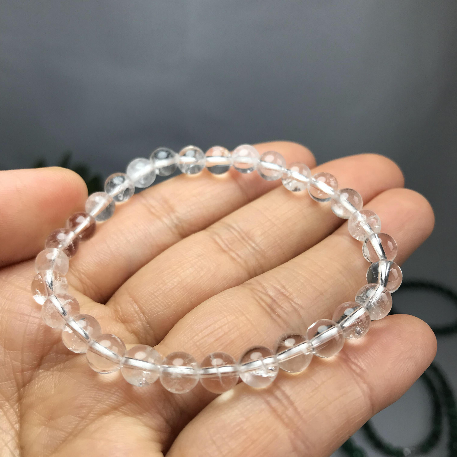 1Pcs Natural Polish white crystal stone bracelets Crystal ball Specimen 6mm