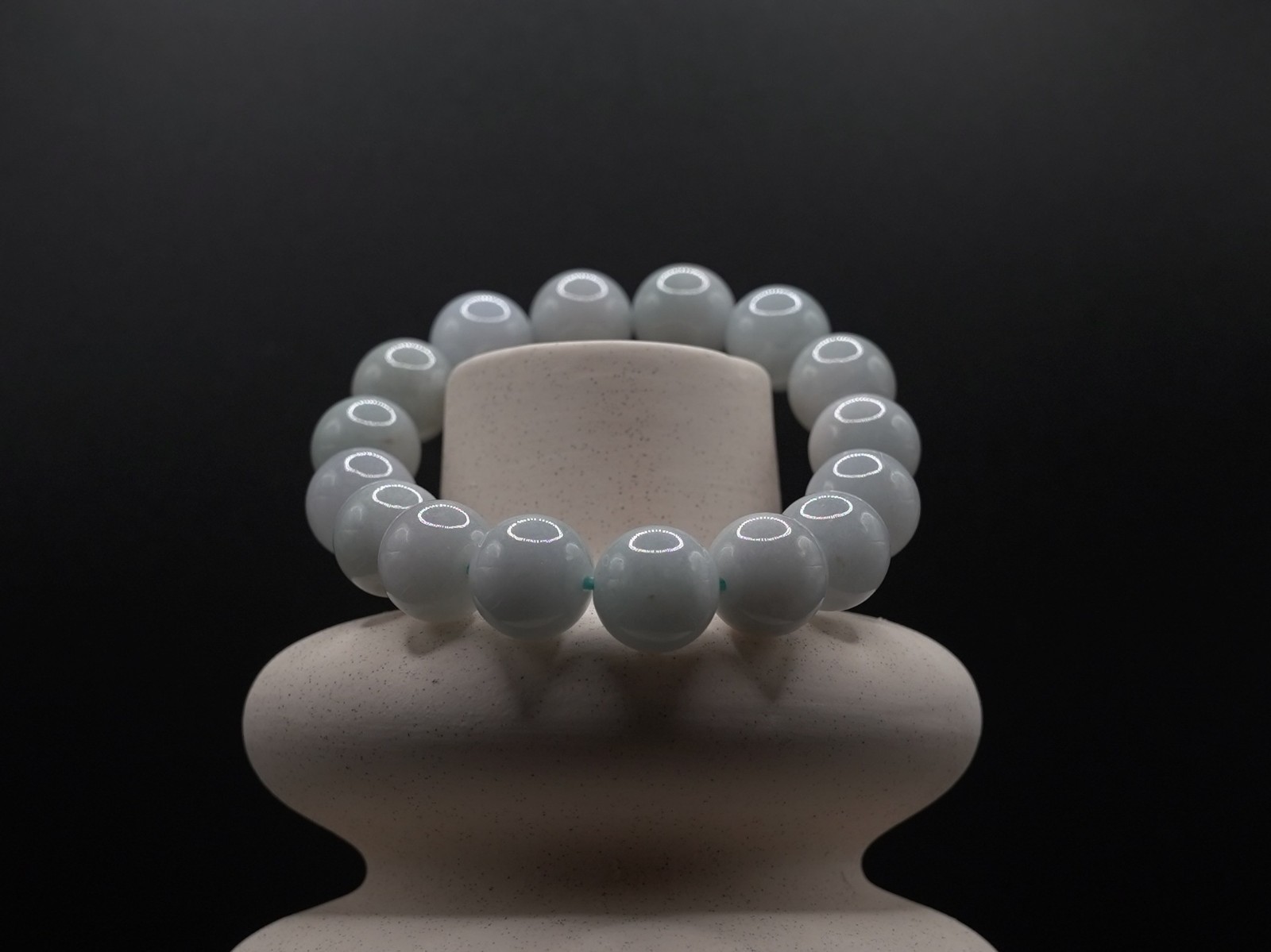 Premium Type A Natural Jadeite Bracelet – Ice Green Round Beads, High Polish Fin