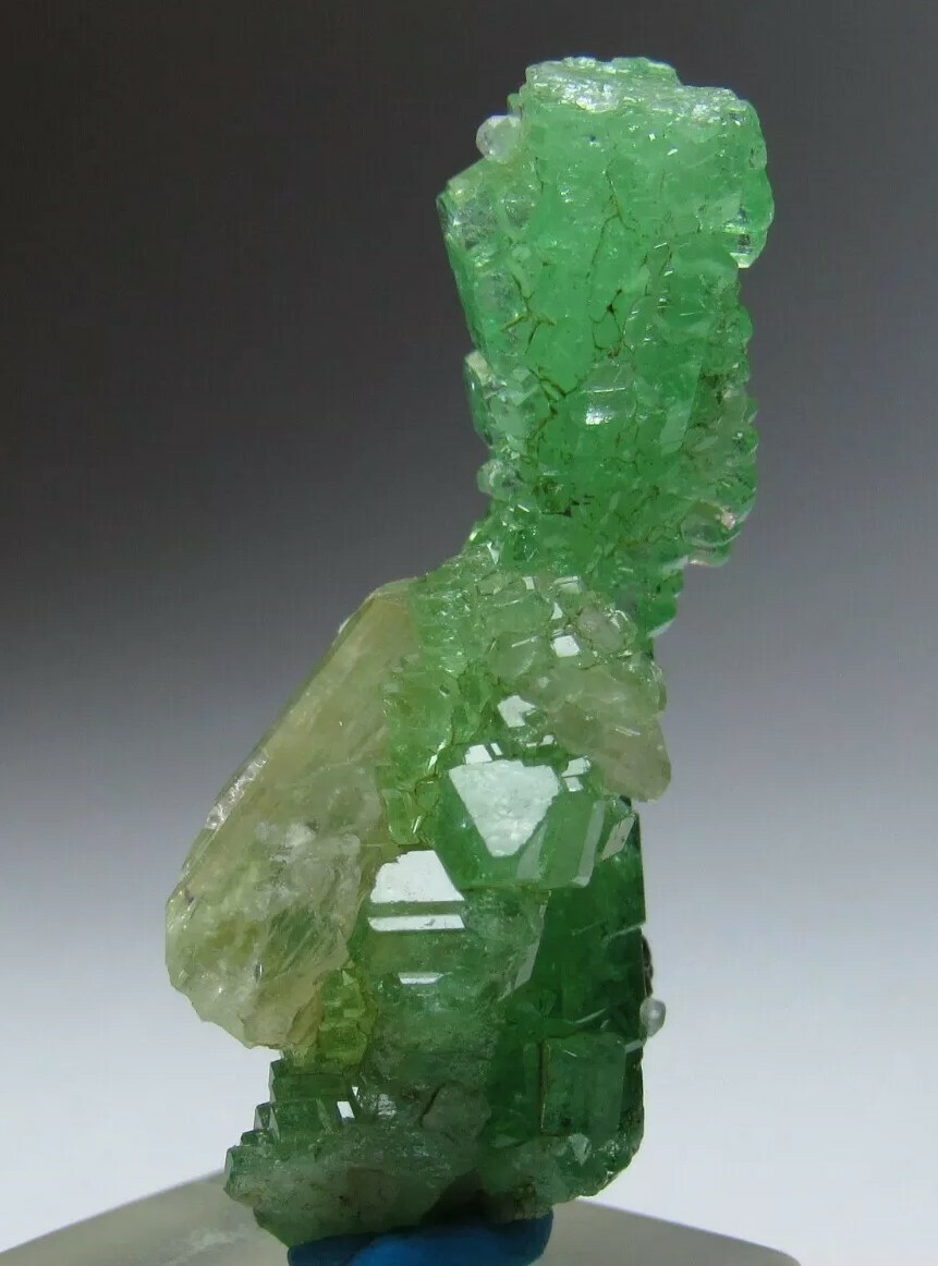 Remarkable Twisted Geometric Tsavorite Grossular Garnet w/ Diopside!!! Tanzania