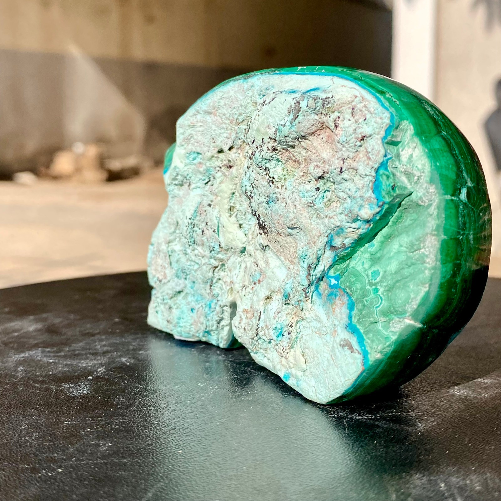 418G Natural Malachite silicon Quartz Crystal Skull Carved Stone Skeleton