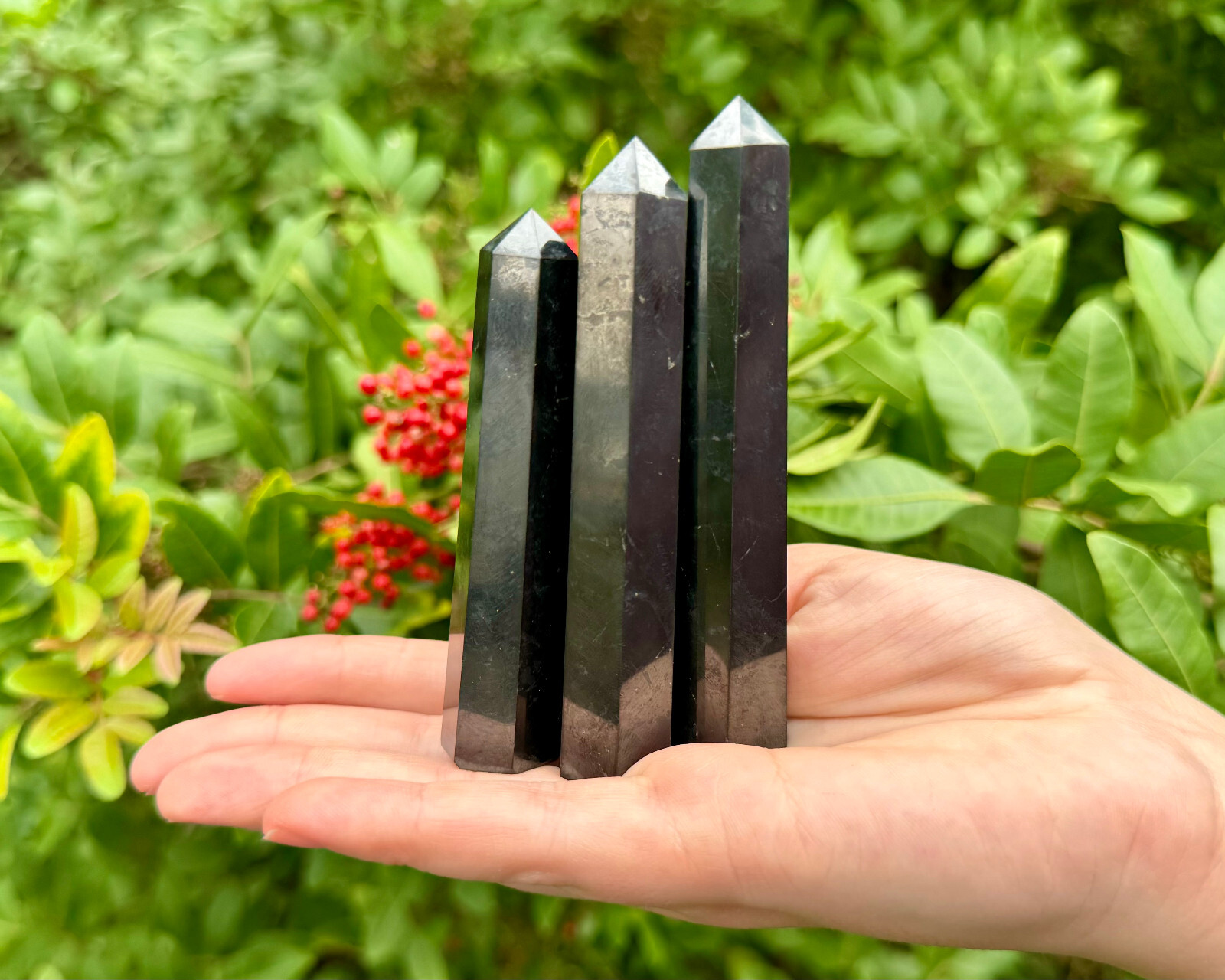 Shungite Obelisk, 3 – 4″ (6-Sided ‘A’ Grade, Shungite Crystal Tower, Point)