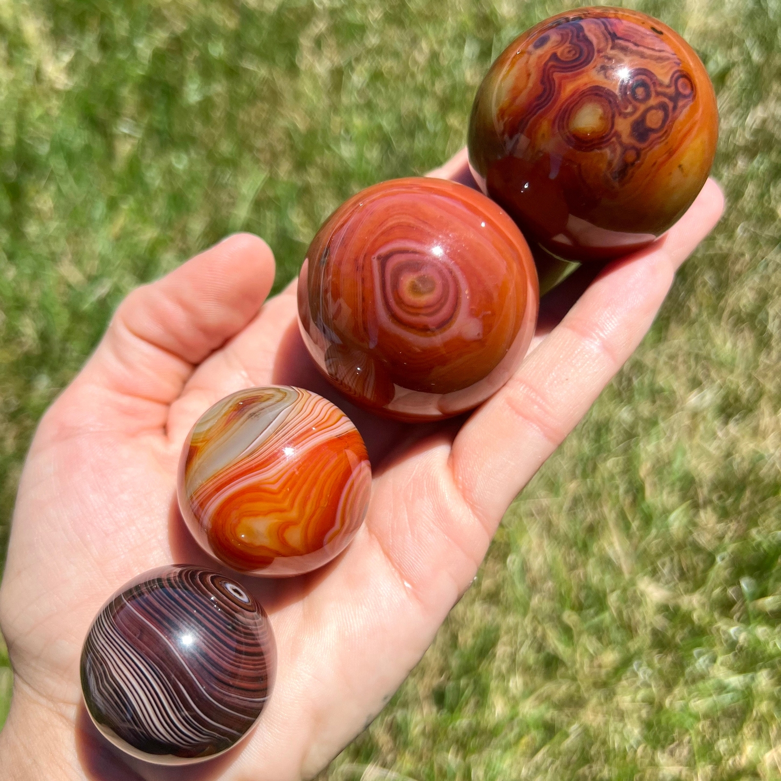 Sardonyx Sphere, Natural Sardonyx from Sri Lanka