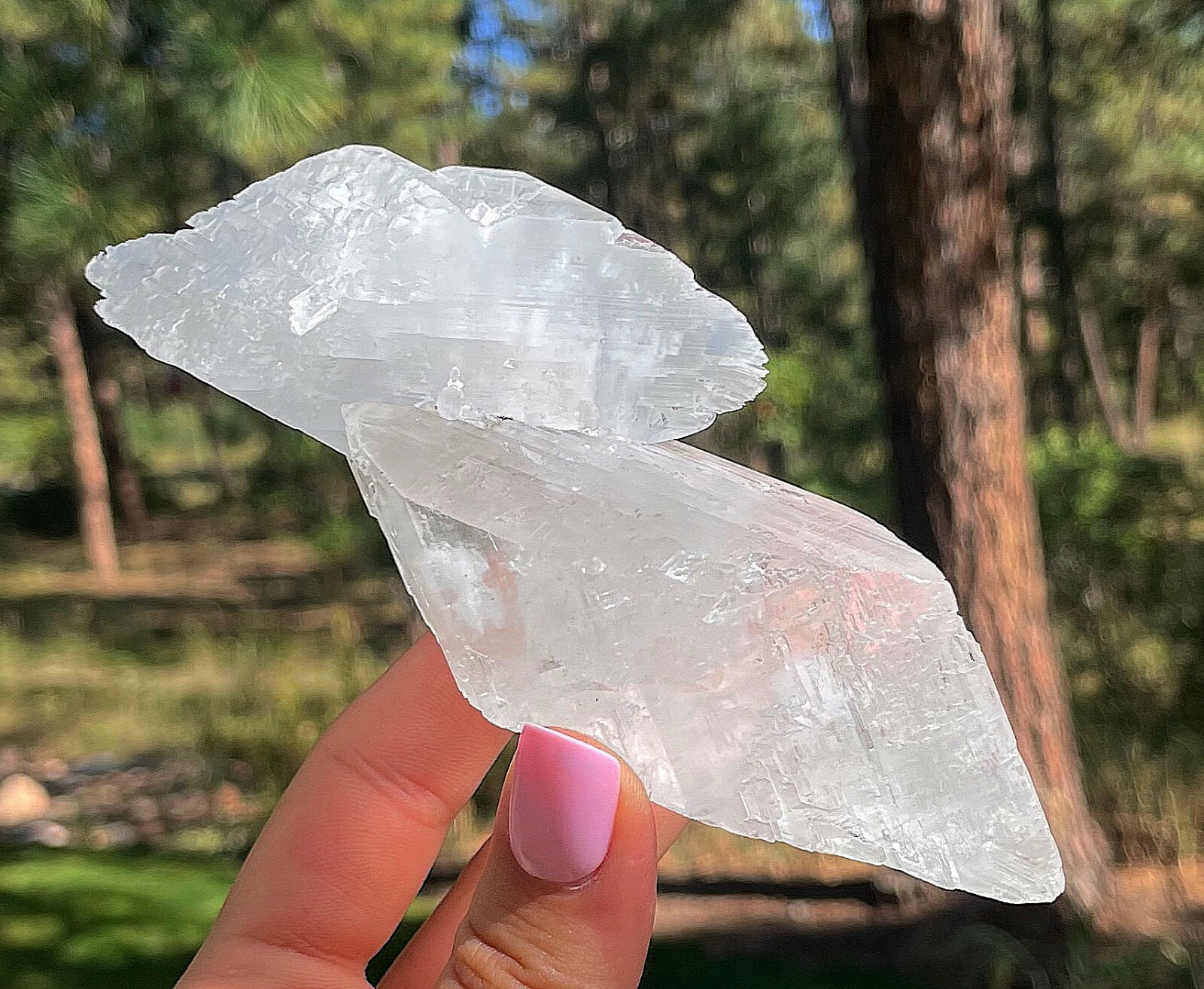 Beautiful Crystallized Gypsum Selenite Super Crystals Old Time Piece 12.5 Cm’s