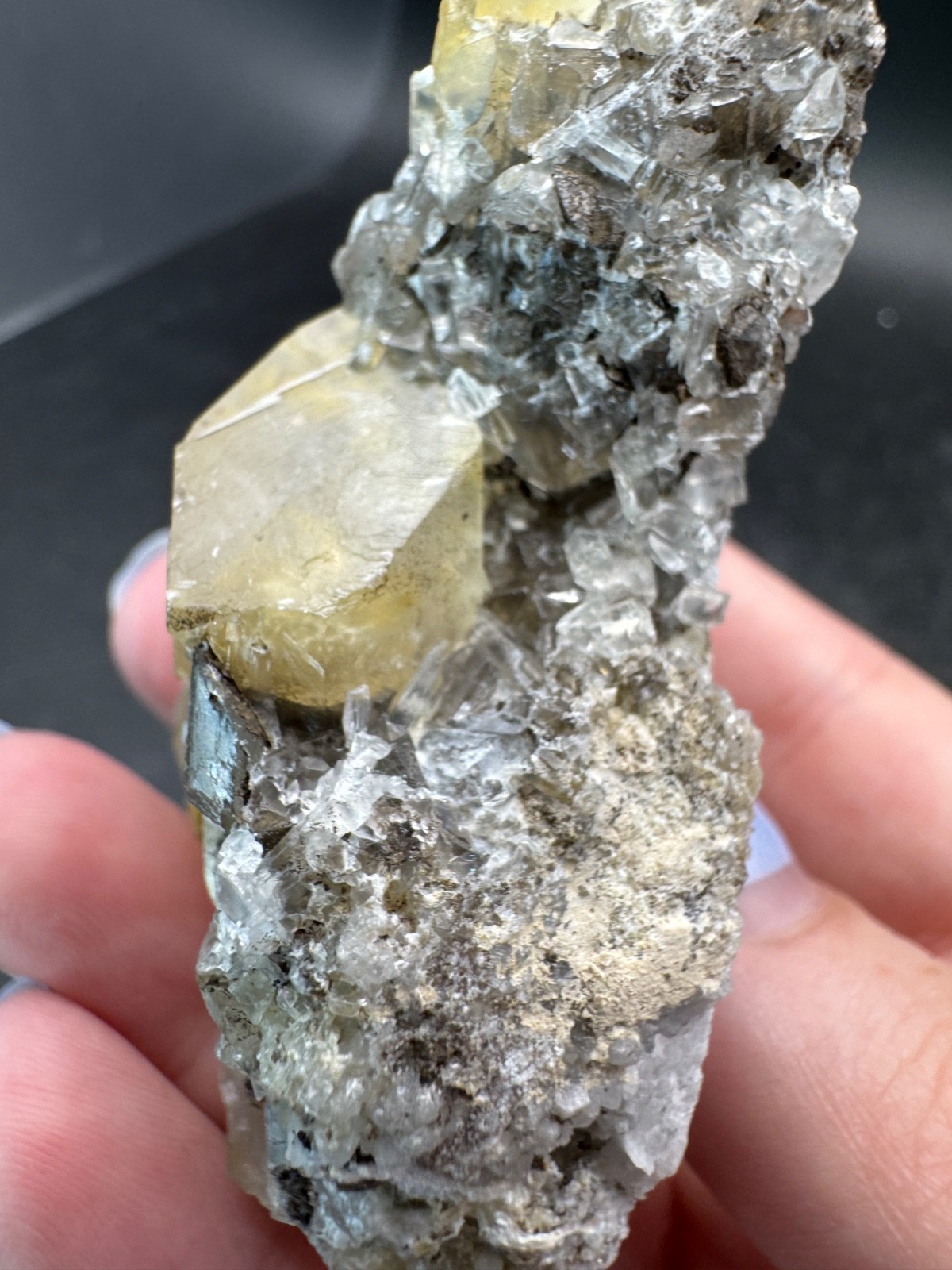 6557 Auralight Calcite on White Quartz BRIGHT UV Fu Jian 100g