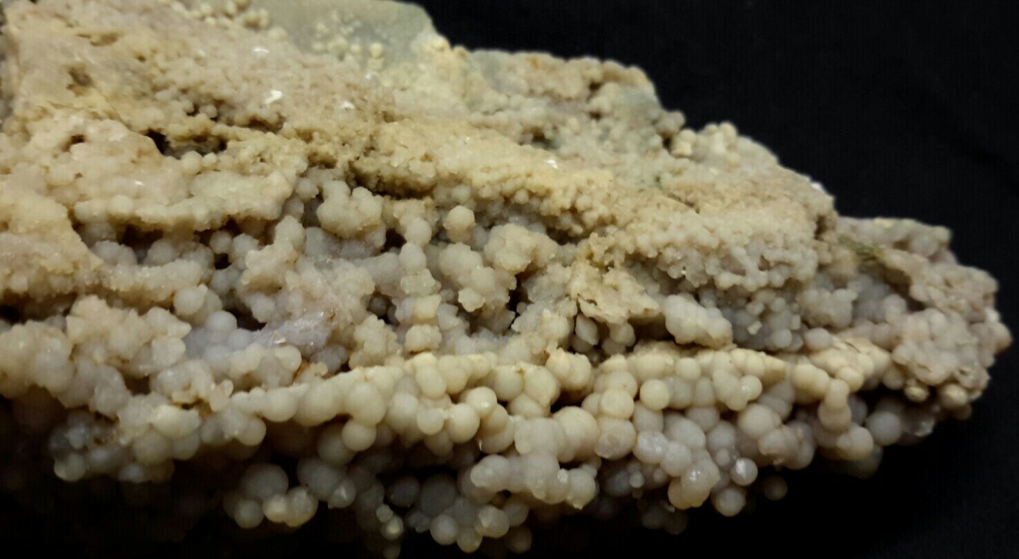 5.25″ Natural GRAPE AGATE CHALCEDONY specimen from Indonesia