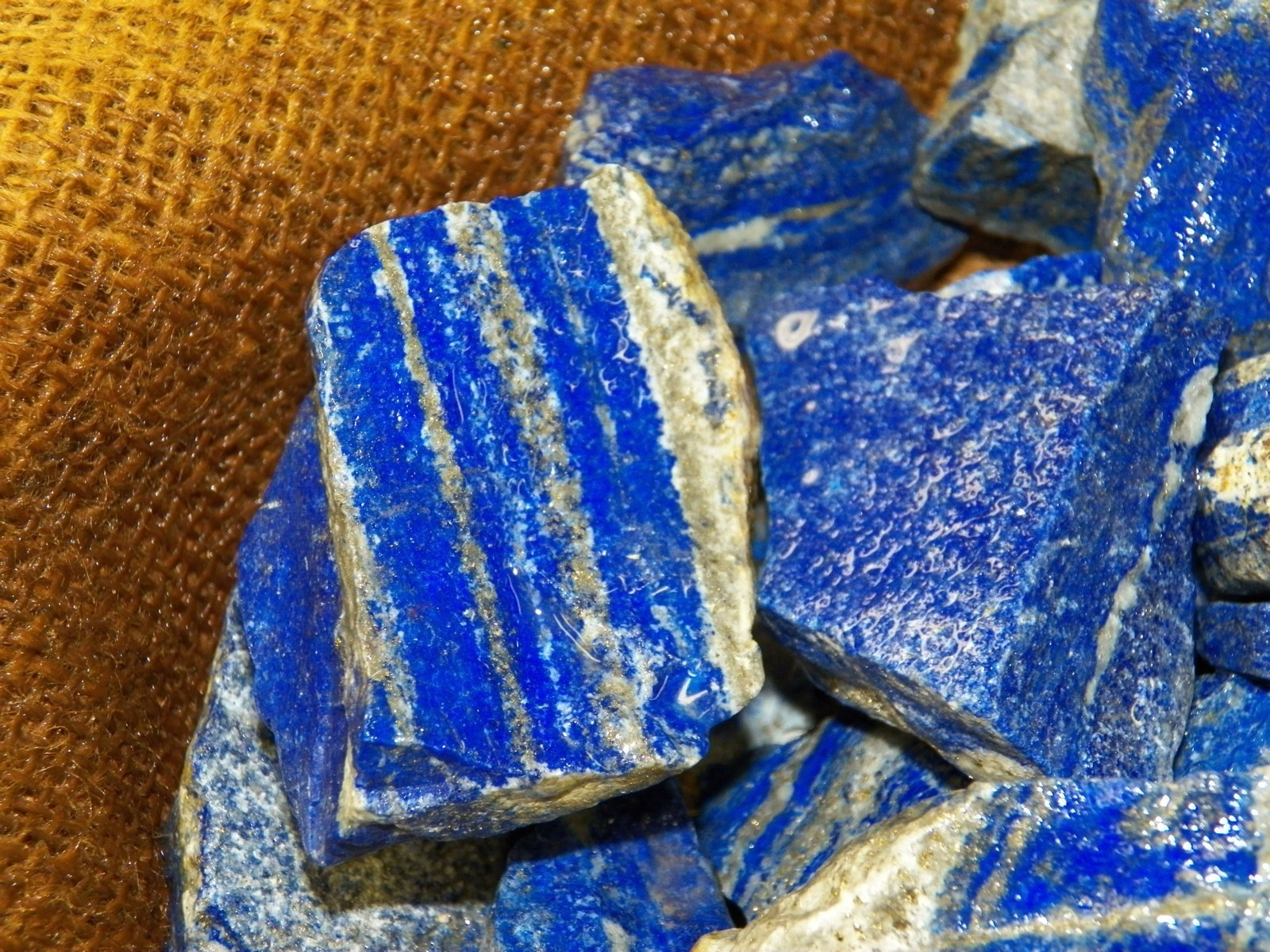 2000 Carat Lots of High End Lapis Rough – Plus a FREE Faceted Gemstone
