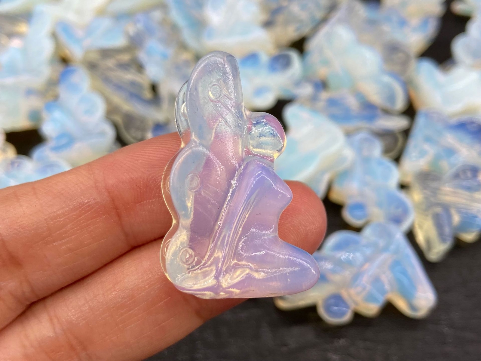 1.2″ Natural Fluorite Butterfly Fairy Carved Quartz Crystal Skull Healing 1PC