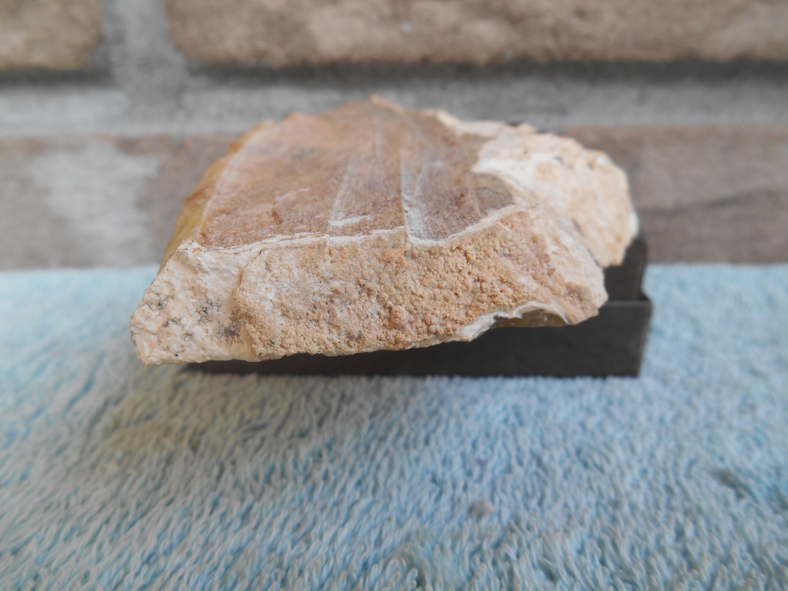 4-1/2 OZ. NATURAL RAW OPAL SLAB ?? STONE 2-9/16″ TALL X 4-5/16″ WIDE X 5/8″