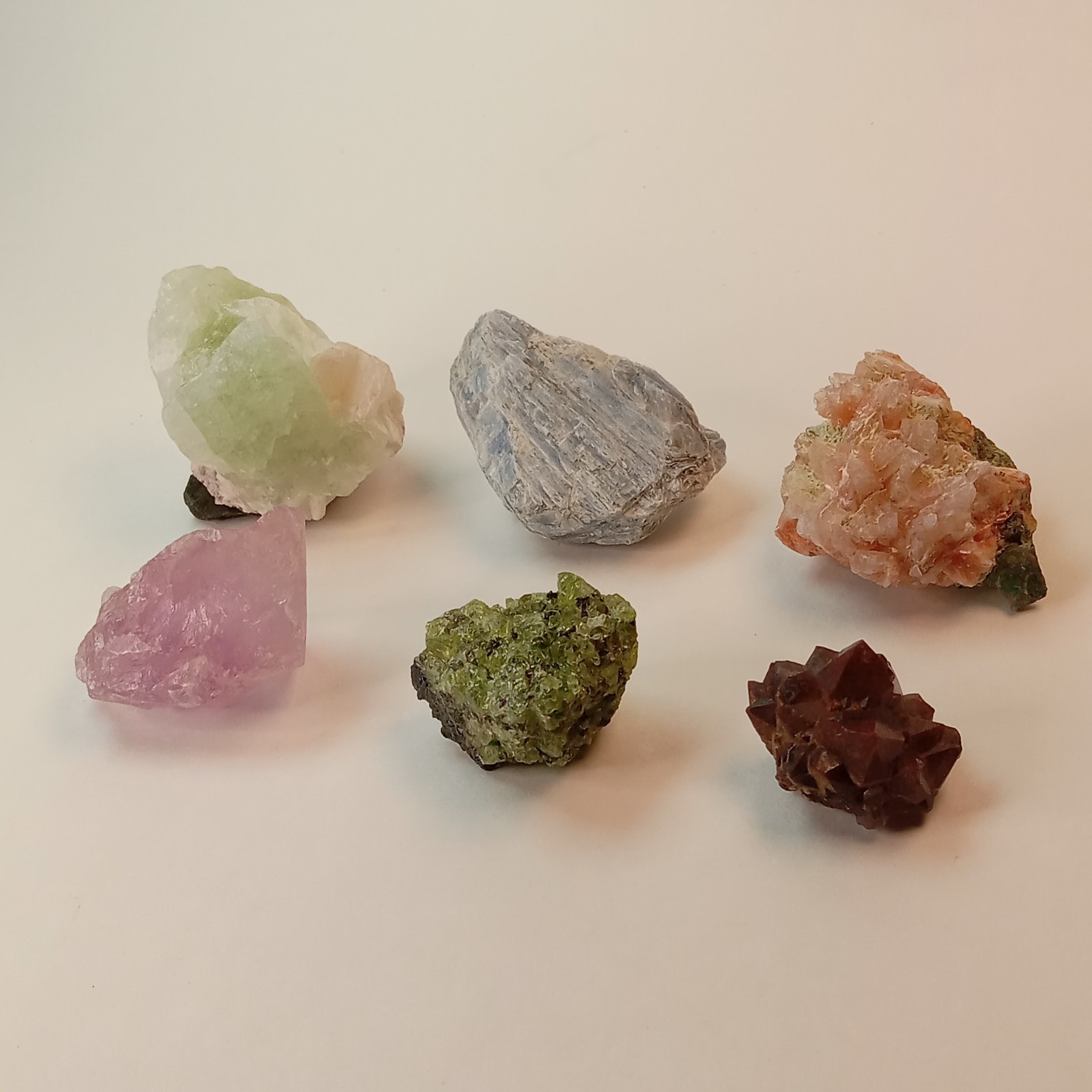 Mixed Mineral Specimen Lot 6pc Blue Kyanite Fluorite Apophyllite Stilbite I13