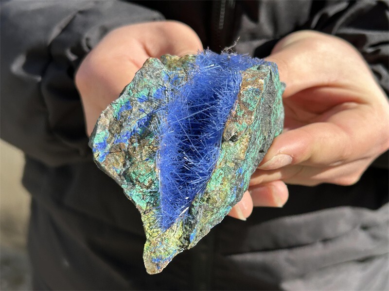 0.68LB Natural Blue Goethite Quartz Cave Mineral Specimens Reiki Healing XL3103