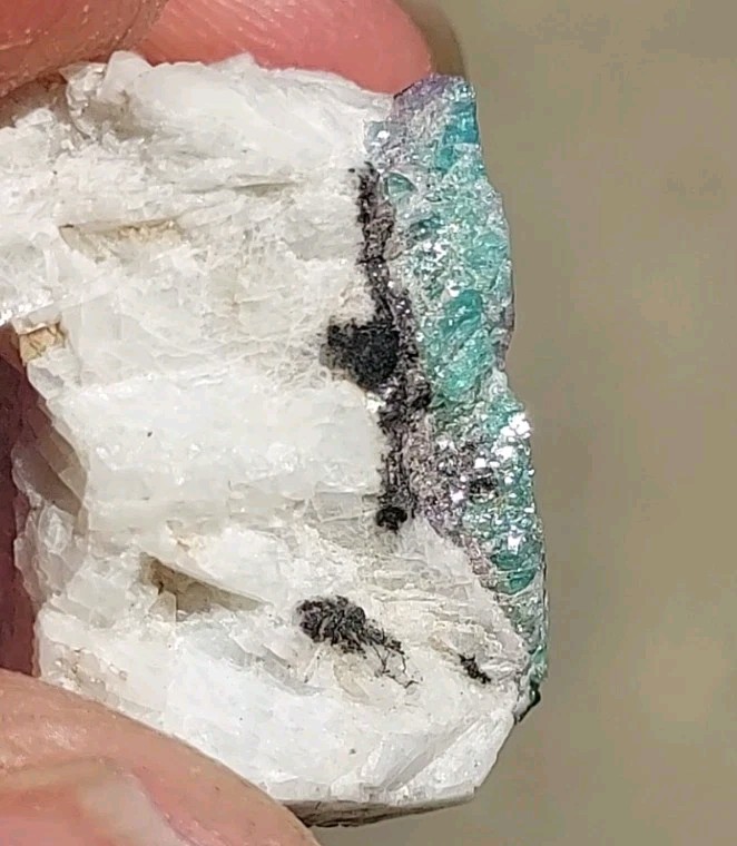 GEM PARAIBA CUPRIAN BLUE PINK TOURMALINE COPPER BEARING BATALHA MINE BRAZIL