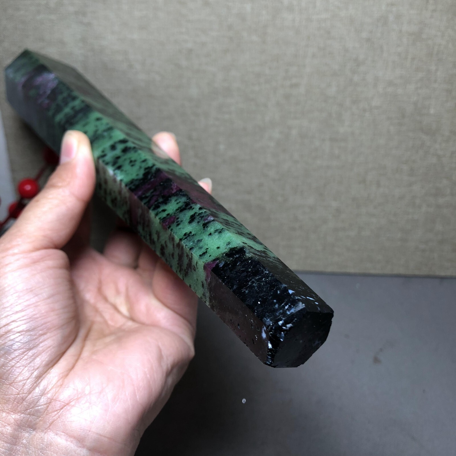 295mm Long Natural red green epidote wand Obelisk Crystal specimens 716g A4537