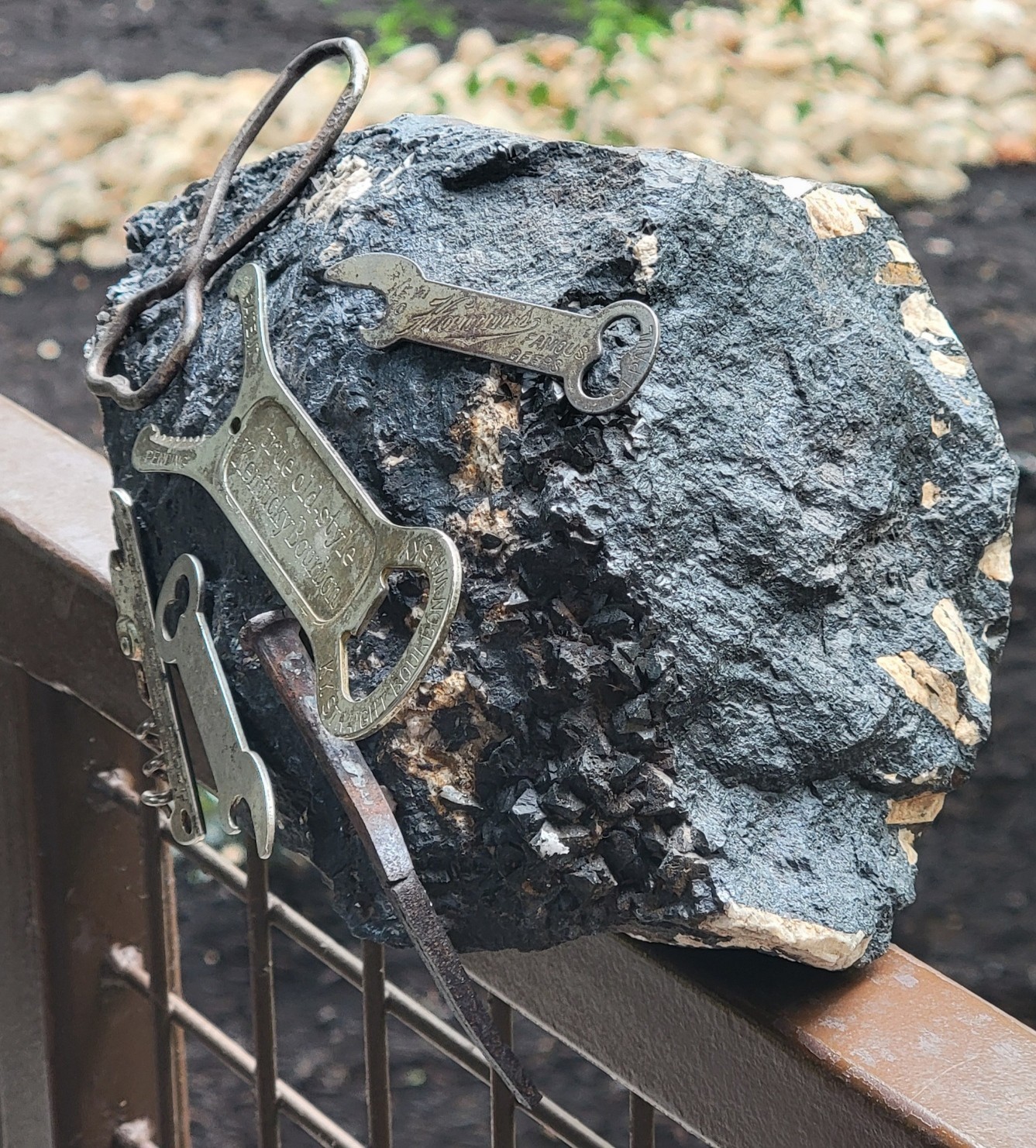 Large Naturally Magnetic LODESTONE (Magnetite) UTAH 26.5 LBS