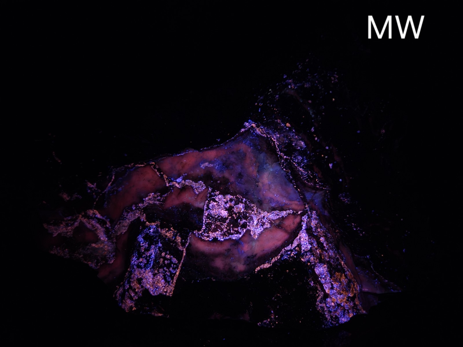 Fluorescent Calcite Sphalerite Franklin, NJ 304 Grams