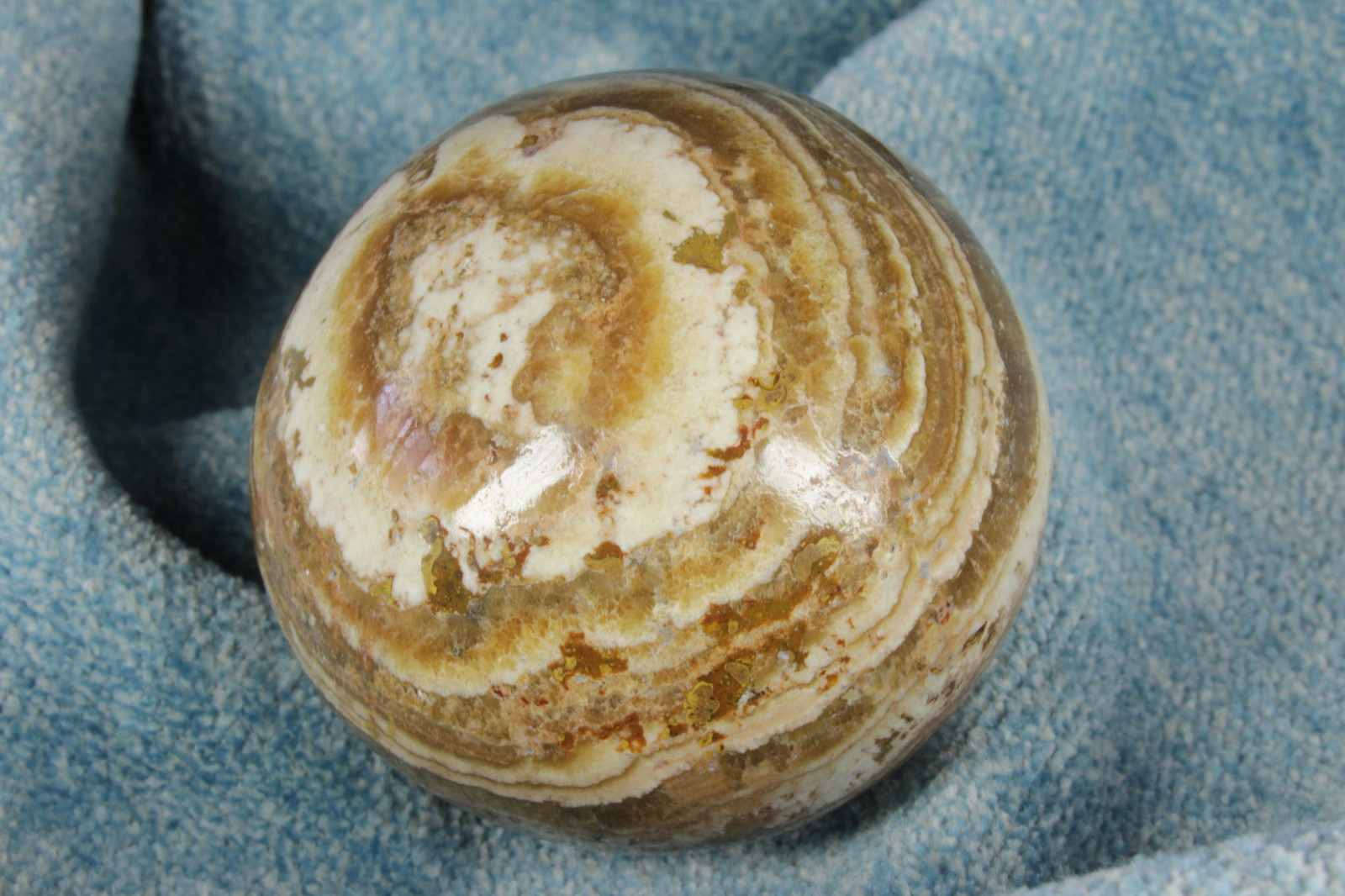 Brown and white stone ball. Brown and white stone ball.