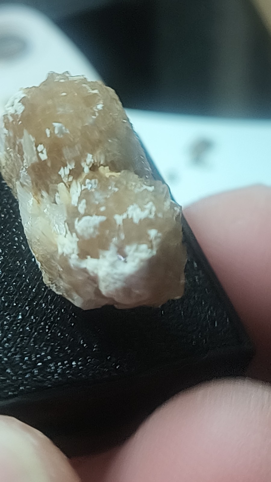 Brown Fluorescent Fluorite With Barite From Kentucky Usa