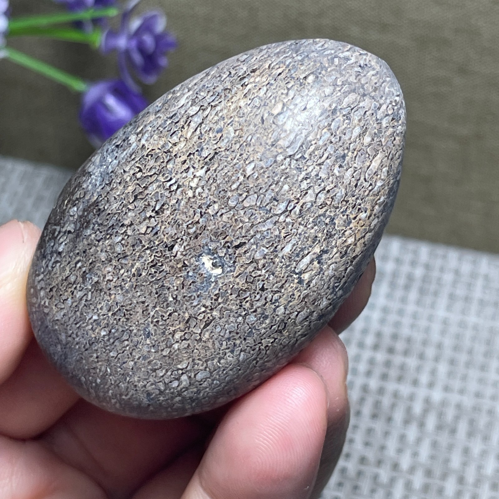 Awesome! beautiful stone home Decoration Madagascar collection 80g 57*35*29mm