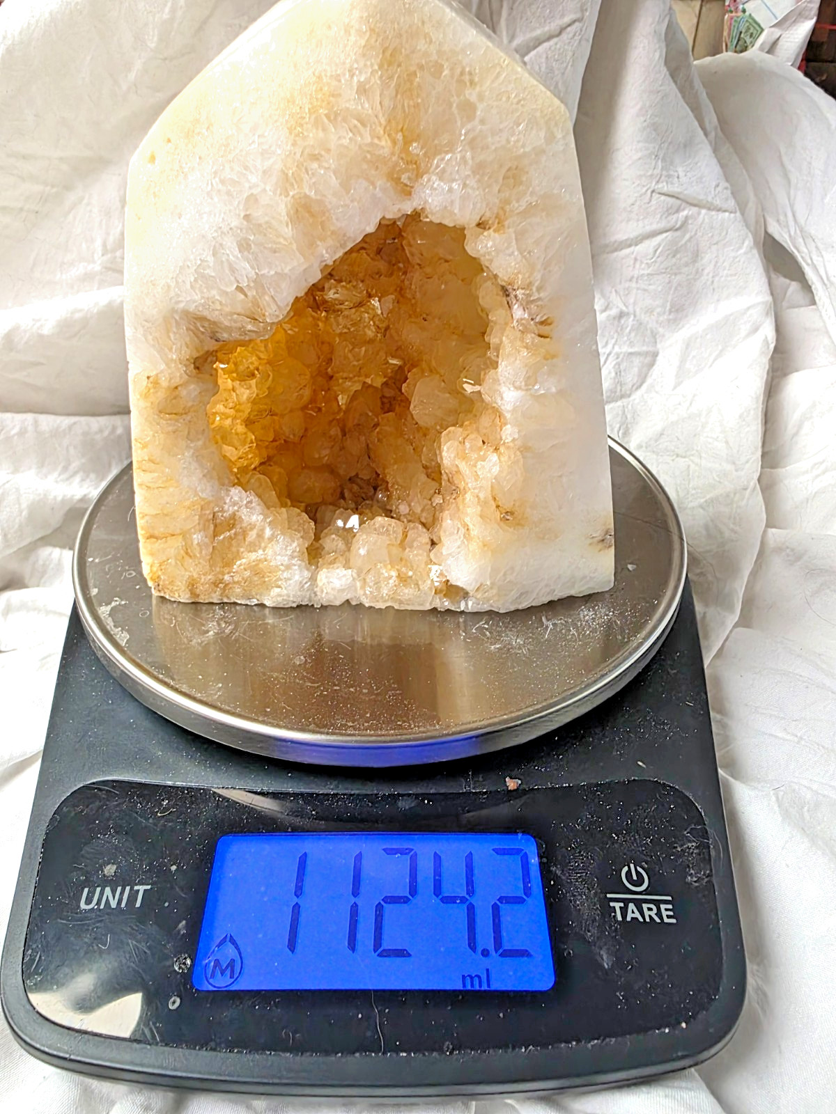 2.47 lb Tennessee Quartz Tower with Geode Quartz pocket 5 inches Free Standing