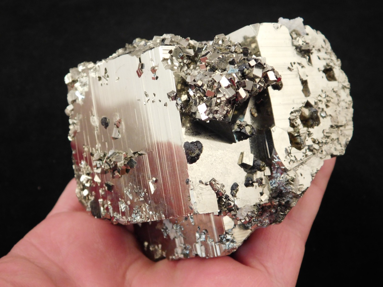 wOw BIG! AAA Pyrite CUBE Cluster 100% Natural Peru 825gr