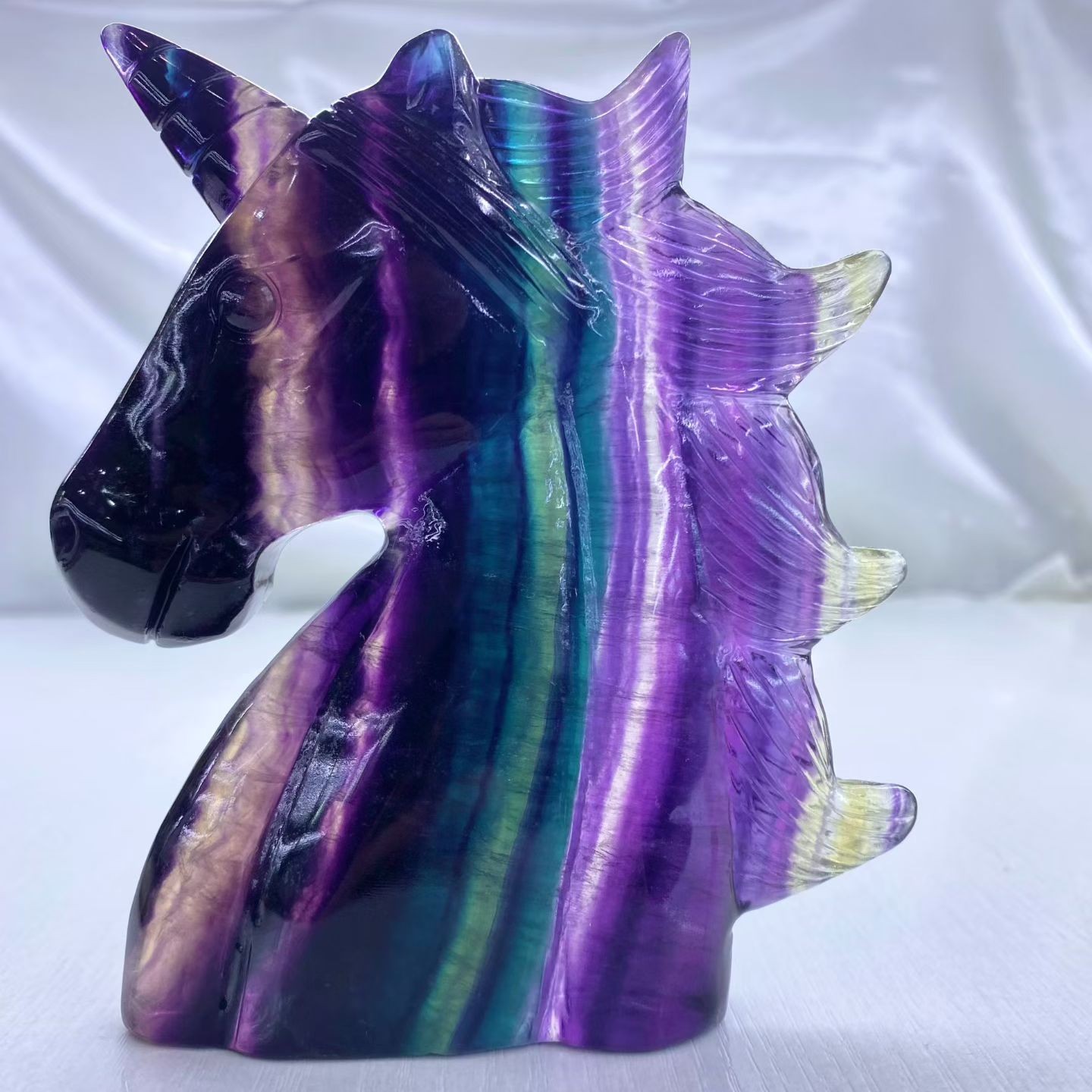 1PC Natural fluorite carved unicorn Skull quartz crystal reiki healing Gem Gift