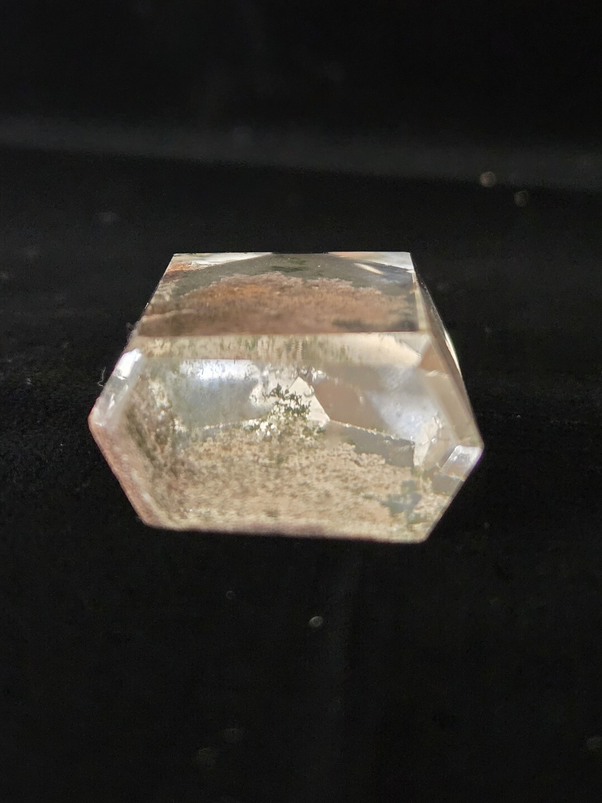 1 5/8″ Natural Polished Garden Quartz Tower Lodolite And Chlorite Phantoms