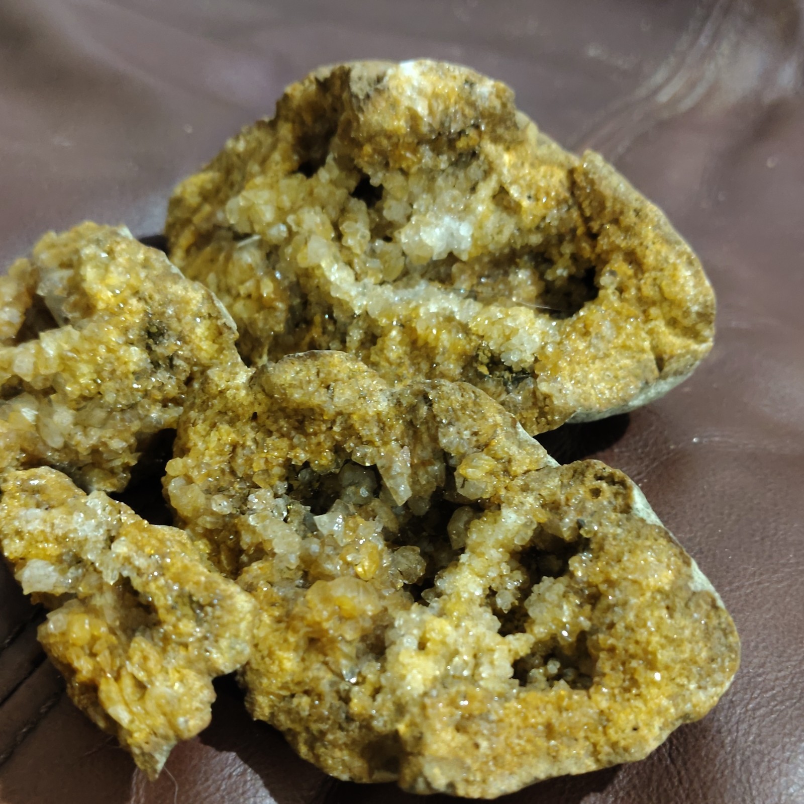 Natural Crystal Cluster Geode Mineral Specimen Rock, Brown/White