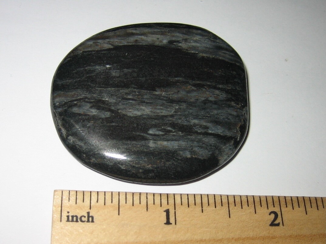 1.8″ TUMBLED POLISHED FLAT ‘ISUA STONE’ PALM STONE MINERAL GREENLAND ~ 35.8g *10