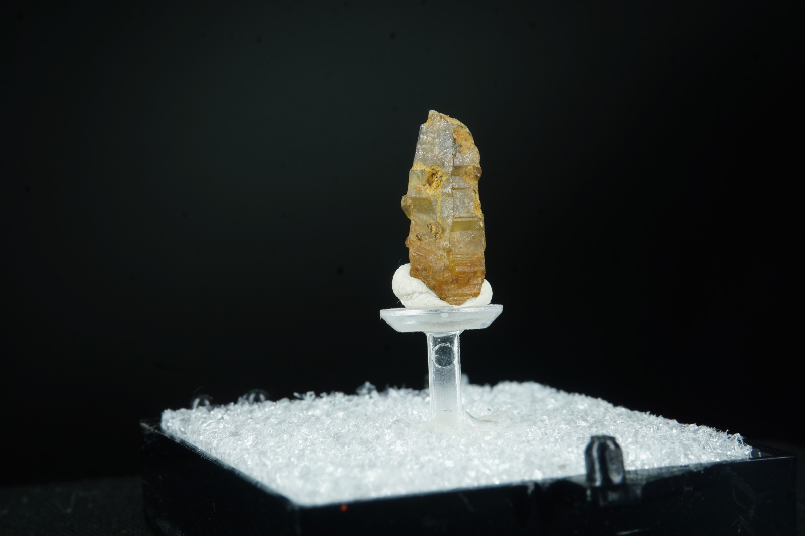 Corundum var. Sapphire / Sri Lanka / Thumbnail Mineral Perky Box Specimen