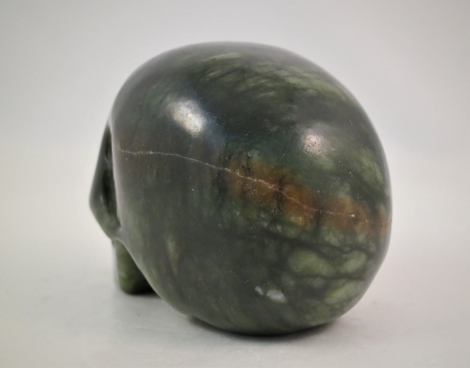 2.2″ GREEN SERPENTINE Carved and Polished SKULL – PERU