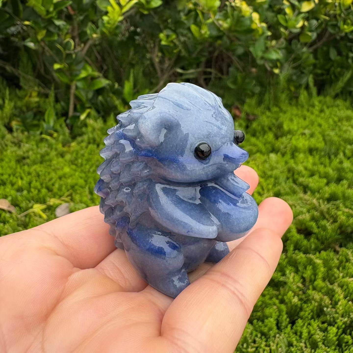 1pcs Natural mixed Hedgehog Carved quartz Crystal Reiki gift random