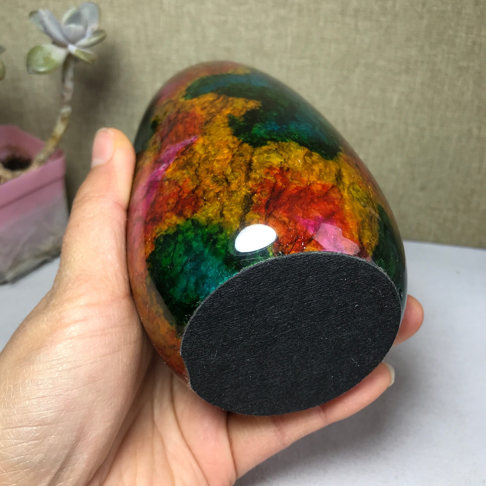 Natural “Seven Colors Jade” vase specimen -Taiwan China 1130g 129mm A2930