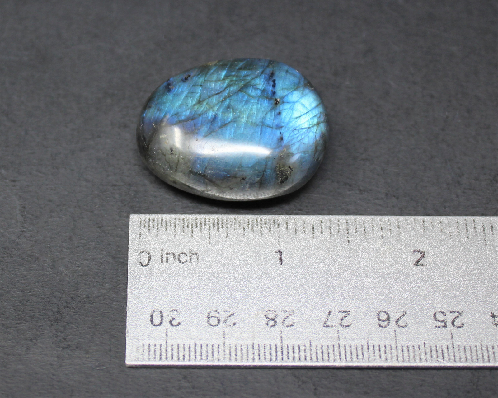 Labradorite Palm Stones – Hand Polished Labradorite Pebbles, Wholesale Bulk Lot