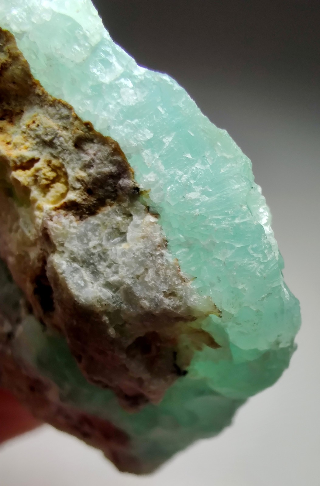 Beautiful Smithsonite specimen, great color! Kelly Mine, New Mexico. 31 grams.