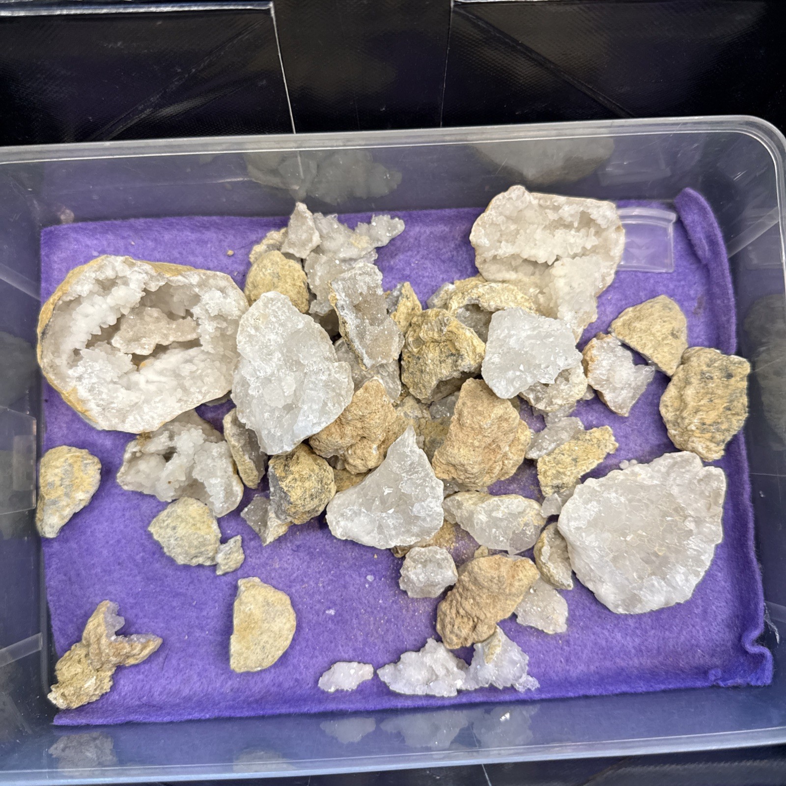 1SIZE 3″ to 4″LOCATION MoroccoMINERALS Quartz/ChalcedonyPRODUCT ID P-121