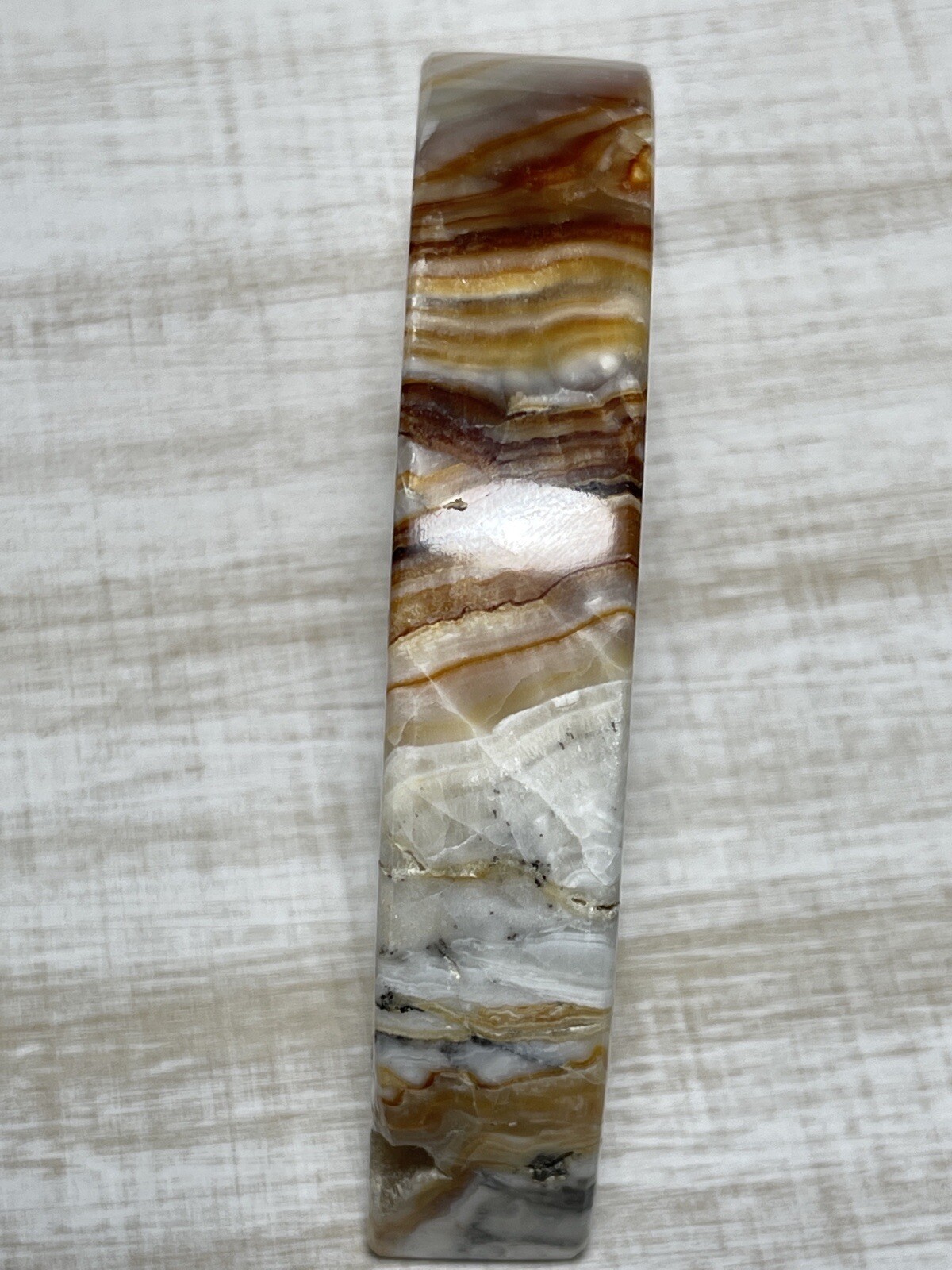 BANDED ONYX MOON – Mineral Calcite Carving Lunar Crystal Witch Stone Brown White