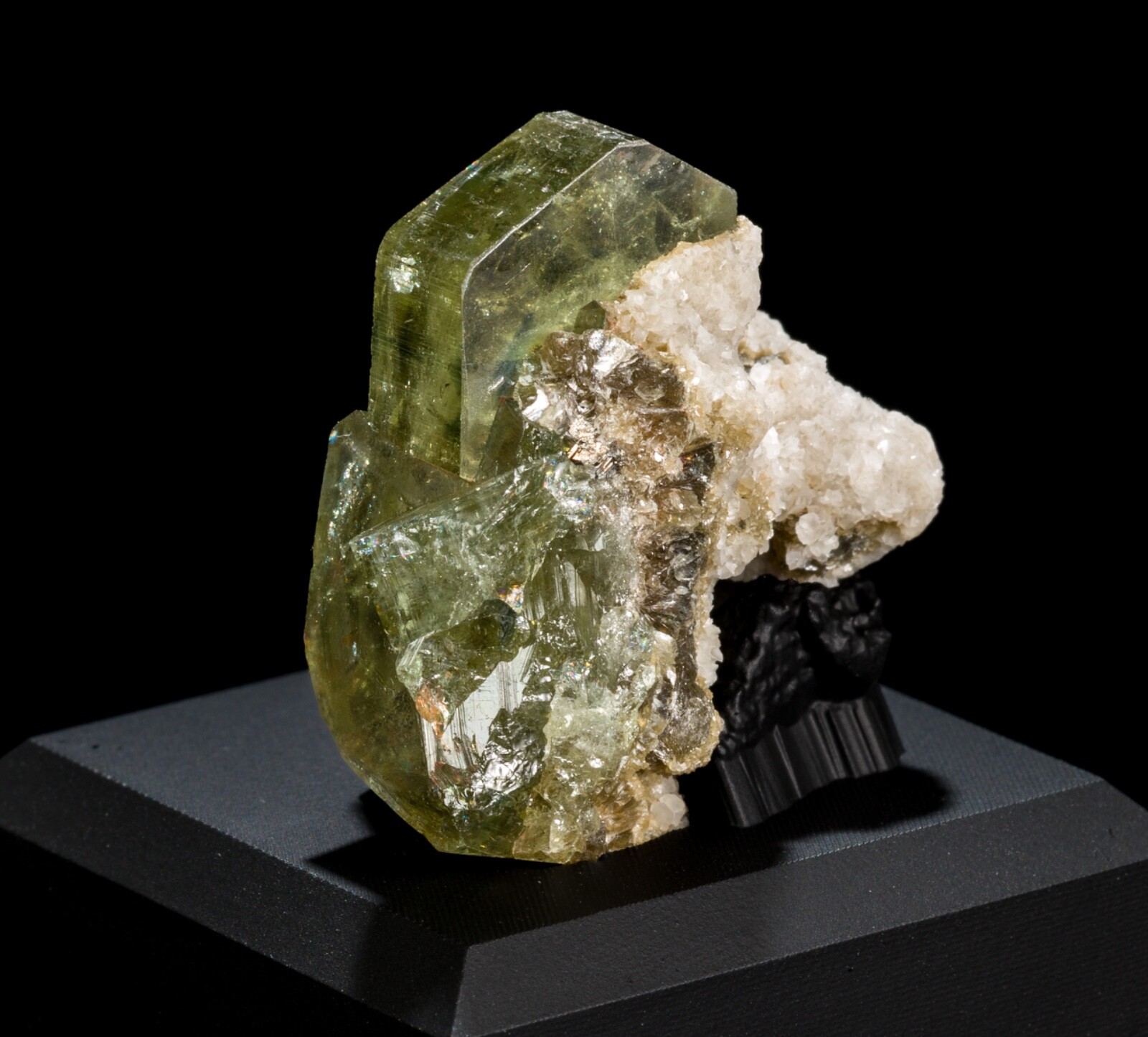 Fluorapatite & Muscovite from Panasqueira Mines, Portugal