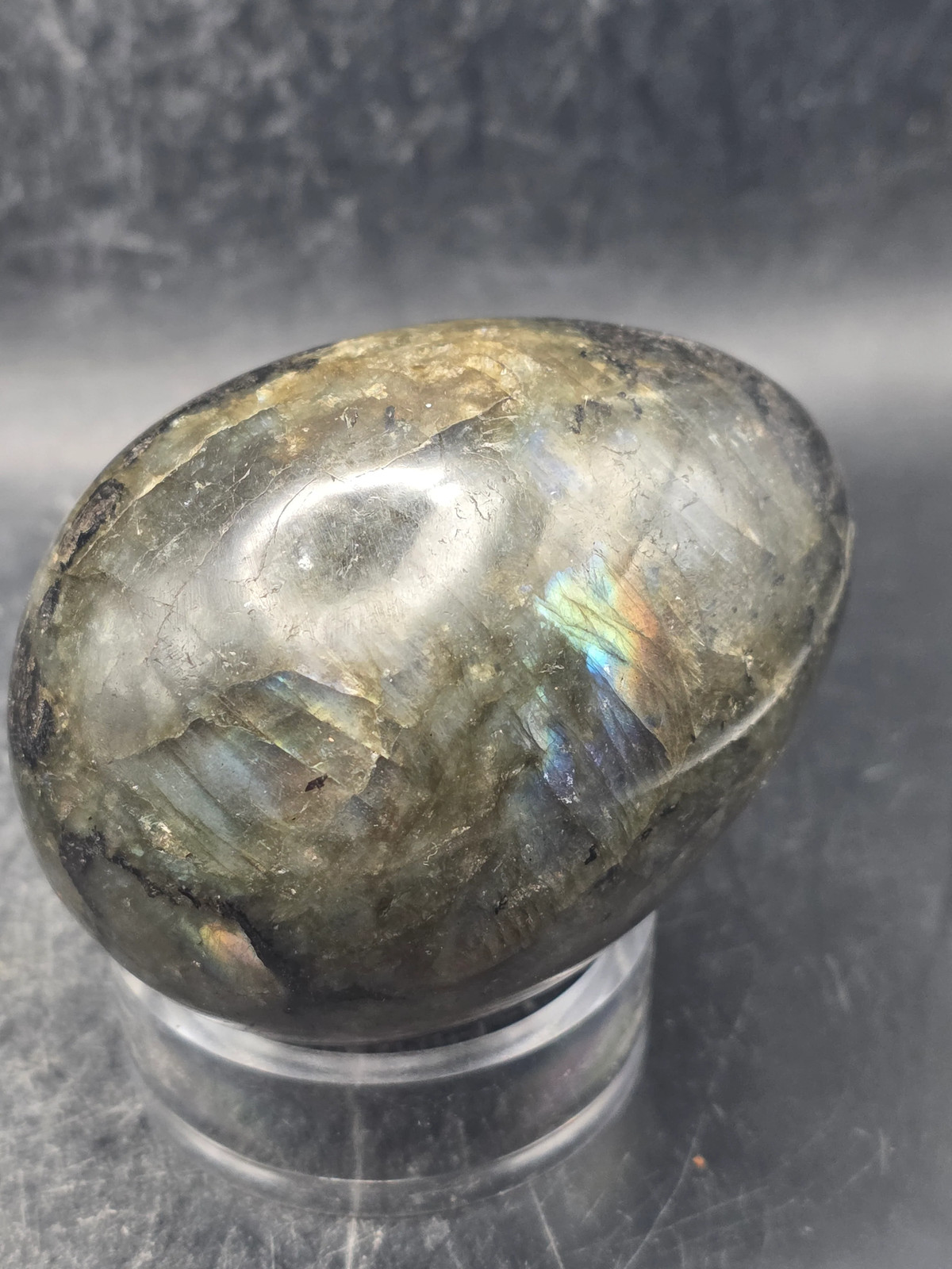 Labradorite egg! 9.2 ounces, 2.7 inches tall, 2 inches wide